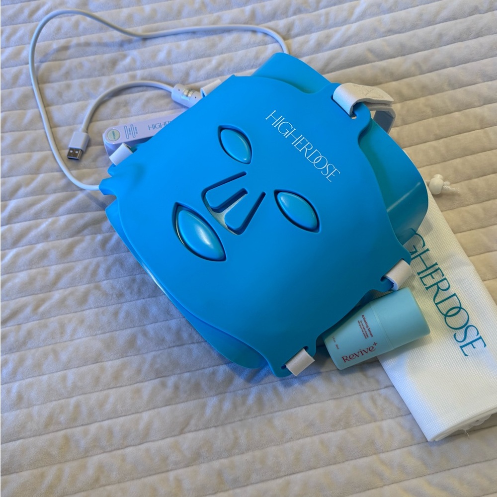 HigherDose Blue LED Face Mask including serum. No box.